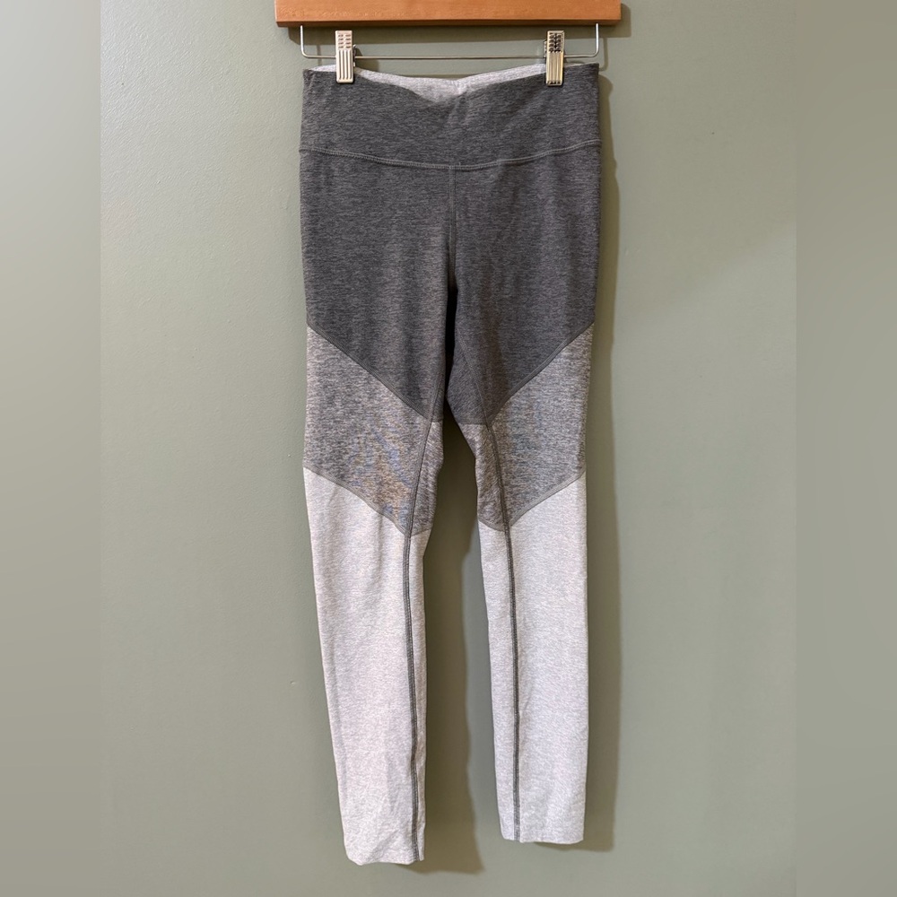 Outdoor Voices Leggings Women's sm Gray Colorblock Stripe 7/8 length high waist
